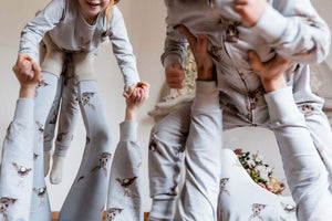 familie met SNURK pyjama