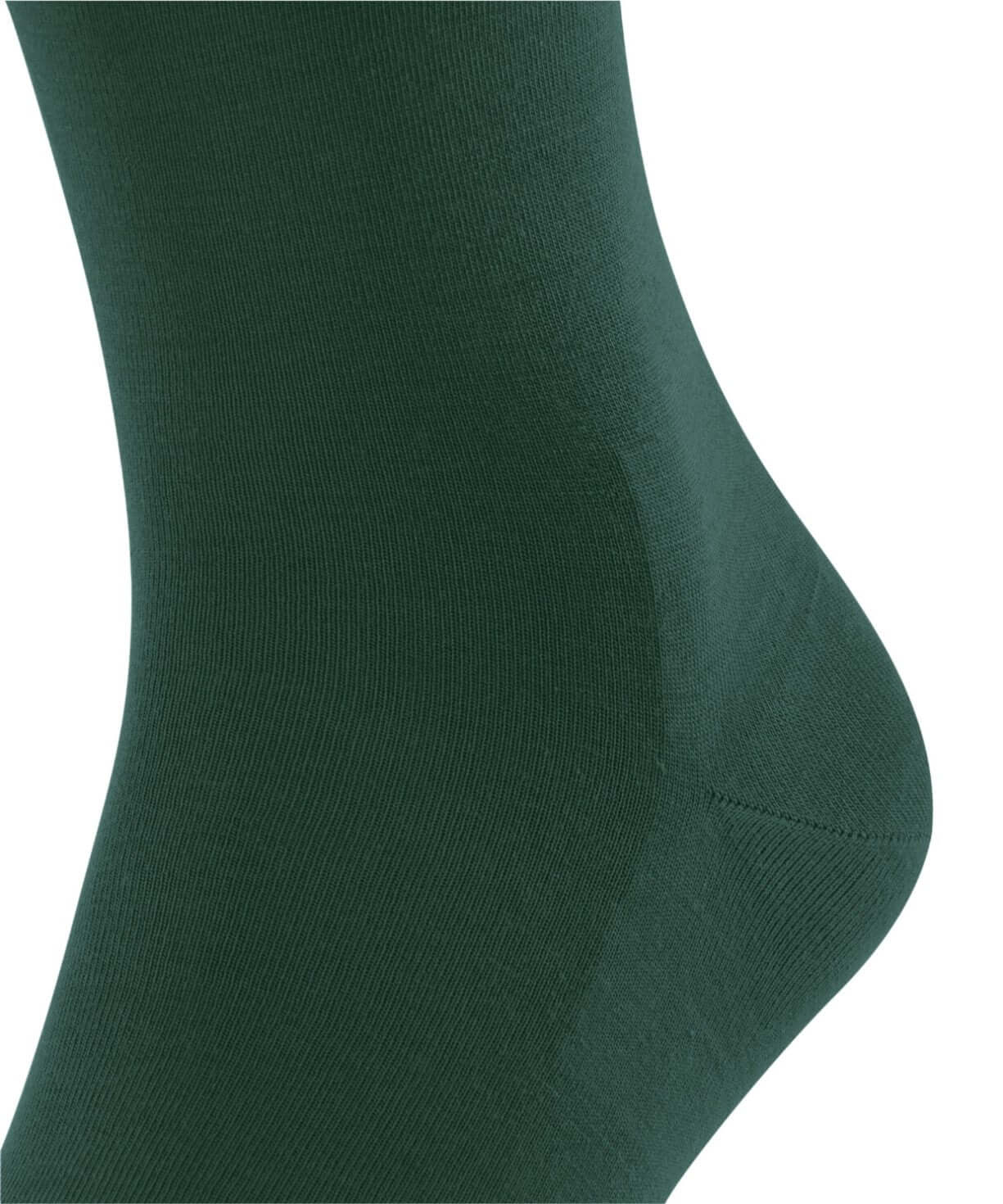 FALKE ClimaWool herensokken in jagengroene kleur, met een zachte breistructuur voor optimaal comfort.