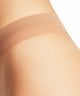 Detail van de FALKE Dames Zomerpanty Shelina met een naadloze band in een natuurlijke tint.