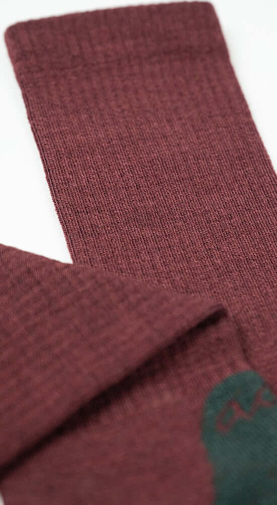 Alfredo Gonzales Wandelsok Wol Hike plain AG-SW-HIPLAINi 131 Bordeaux detail van stof en patroon