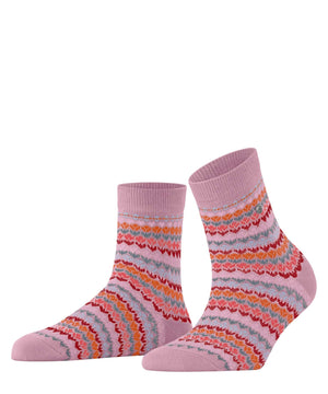 Roze Burlington damessokken met zomer fair isle patroon, katoenmix, originele clip. Ideaal voor een kleurrijke en comfortabele look.