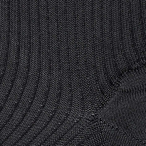 Burlington Princess Street Sokken Dames 22135 3000 black met een smalle ribstructuur en glanzend oppervlak.