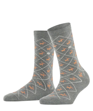 Burlington Reindeer Sokken Dames 27193 3400 light grey met rendieren en ruitpatroon voor een casual kerstlook.