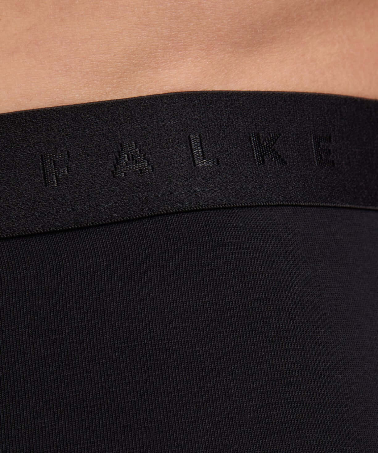 FALKE 2-Pack Boxer Long Leg Daily Comfort Heren 68200 3000 black tailleband detail in zwart