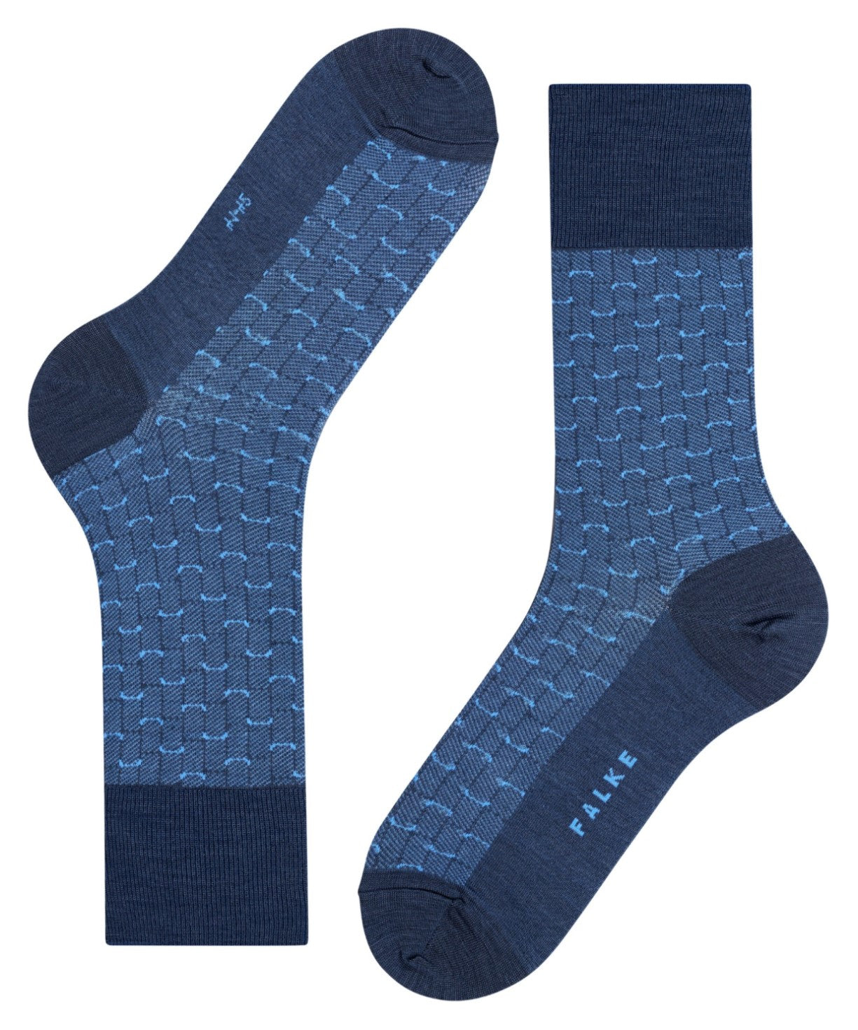 FALKE Airport Special Edition Heren 12424 6491 blue ink fantasie sokken in blauw met patroon.