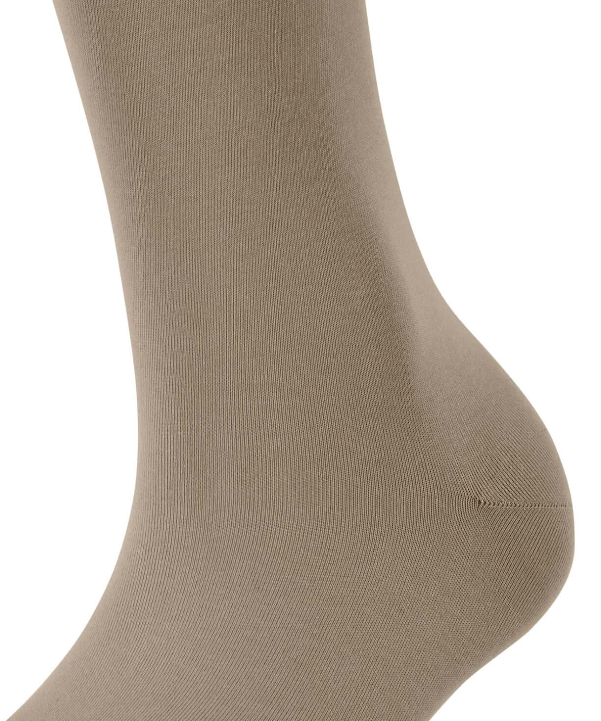 FALKE CottonTouch Dames Kniekous 46605 4092 nude, close-up van de fijne geweven stof en soepele boord.