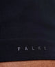 FALKE Daily Seamless Shirt Heren 68143 3000 black close-up van de tas met het logo.