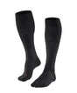 FALKE RU Compressie Kous Energy Dames 16229 3000 black, zwarte compressiesokken voor dames, voor training en herstel.