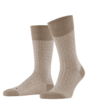 FALKE Sensitive Londen Special Edition Sokken Heren 12426 4390 sesame met een elegant ontwerp in sesamkleur.
