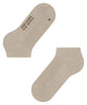FALKE Sensitive Sneakersokken Dames in linen mel, ergonomisch ontworpen voor comfort en drukvrije pasvorm.