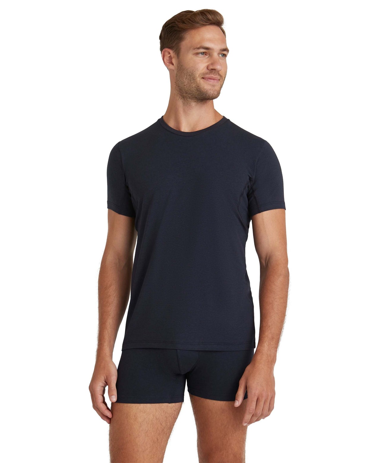 FALKE T-Shirt Daily Climate Control voor heren in midnight, van Egyptisch katoen met Outlast®-technologie.