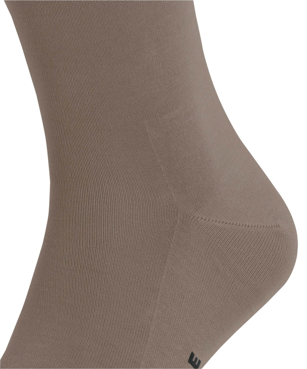 FALKE Tiago Sokken Heren 14792 5415 nutmeg close-up van sok met lichte glans en duurzame cotton.