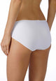 Mey Heupslip Soft Shape dames 79106 in wit, comfortabel en huidvriendelijk design, perfect passend om het lichaam.