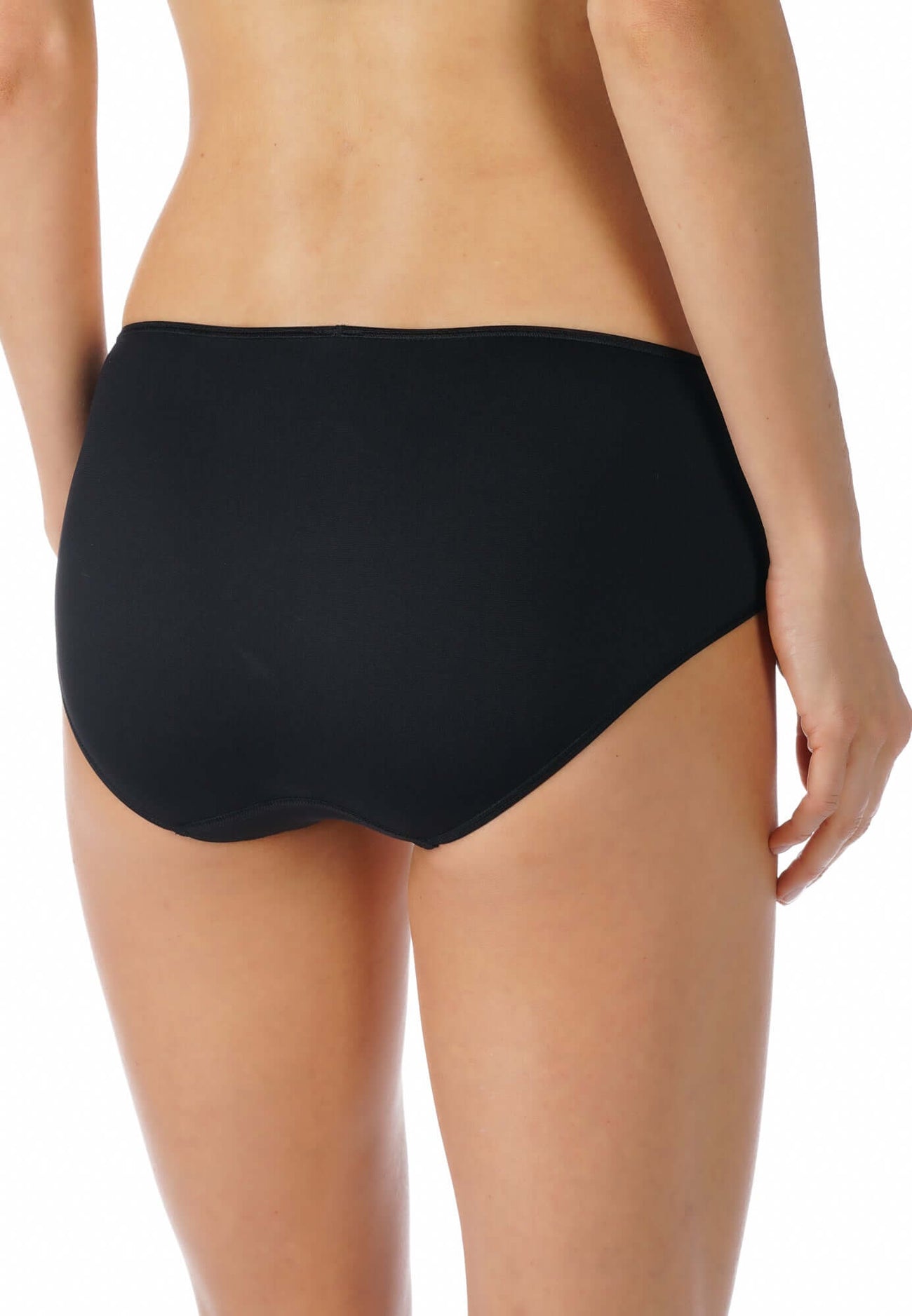 Zwarte Mey Heupslip Soft Shape voor dames, met zachte boordjes en perfecte pasvorm.