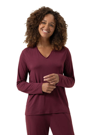 V-hals shirts lange mouwen in bordeaux kleur, gemaakt van zachte modalmix voor dames.
