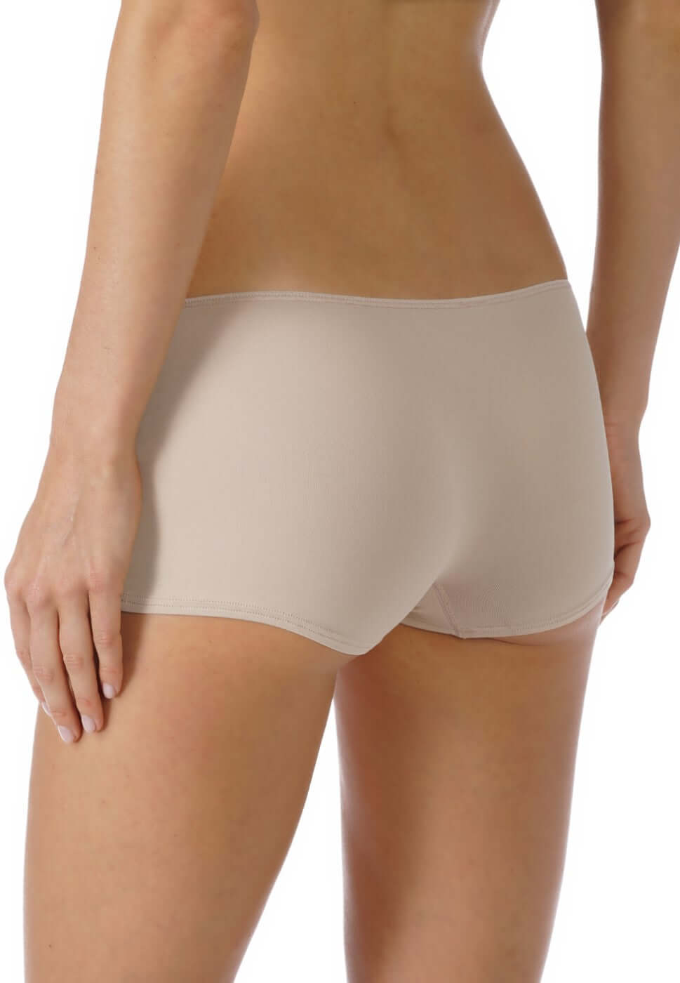 Mey Shortje Soft Shape Dames 79108 7 soft skin, dat soepel om het lichaam valt zonder storende zijnaden.