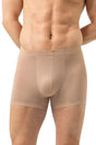 Mey Shorty Dry Cotton Breeze Heren 2120106 111 light skin op model, comfortabel en ademend ondergoed.