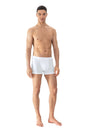 Mey Shorty Dry Cotton Breeze Heren 2120106 1 wit draagt een comfortabele, ademende boxer.