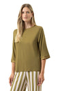 Mey T-Shirt Pure Chic Dames 1210120 1785 golden fern gedragen door vrouw met driekwart mouwen.