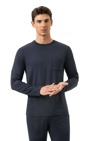 Mey T Shirt Lange mouw Jefferson Heren 2210034 116 marine model met lange mouwen en ronde hals in marineblauw.