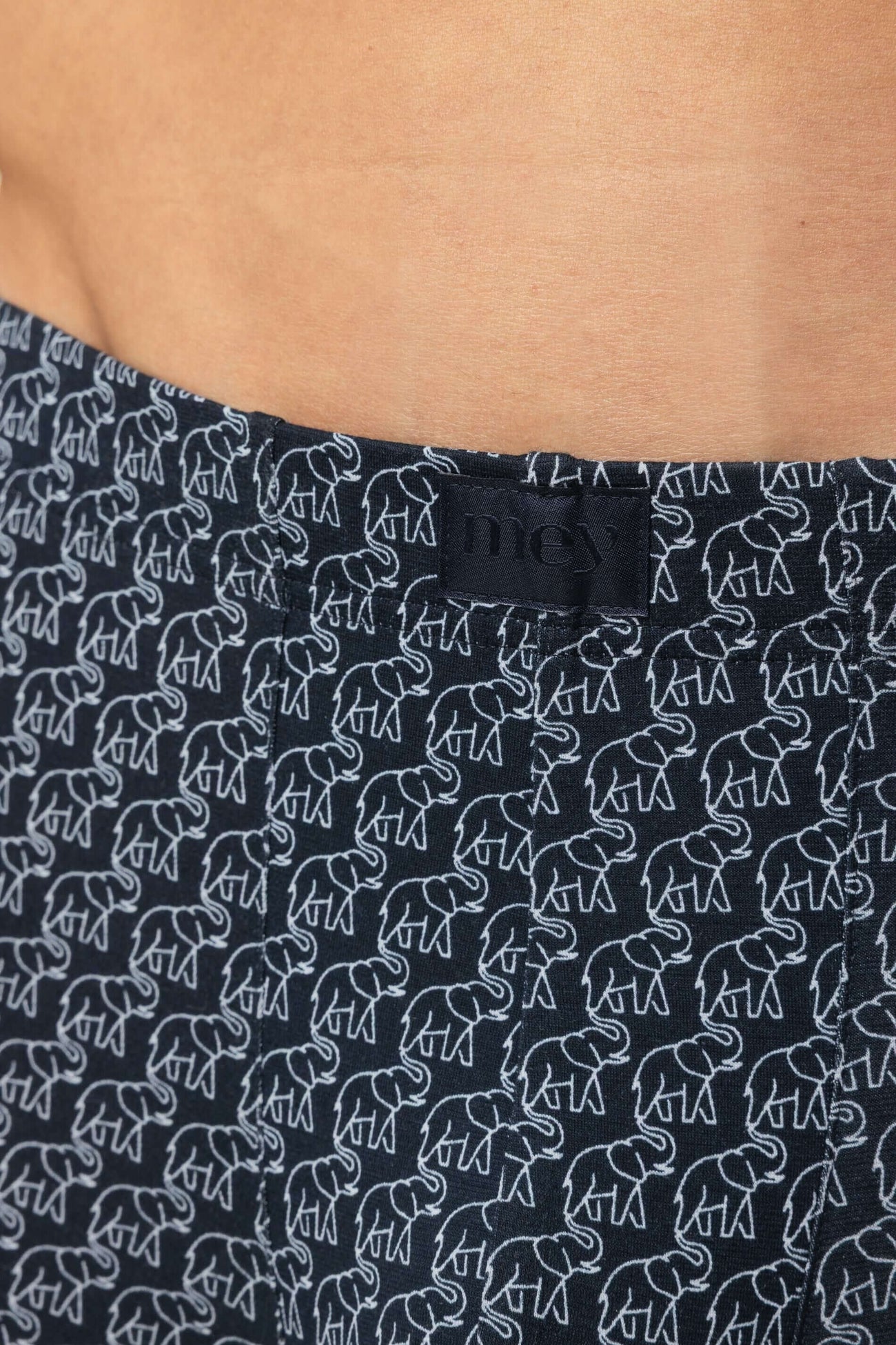 Mey Trunk Shorty Elephant Walk Heren 2120170 116 marine met leuke olifantenprint en zachte stof.