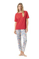 Mey Tweedelige Pyjama Dames 1240115 1700 strawberry glaze met effen shirt en bloemenpyjamabroek.