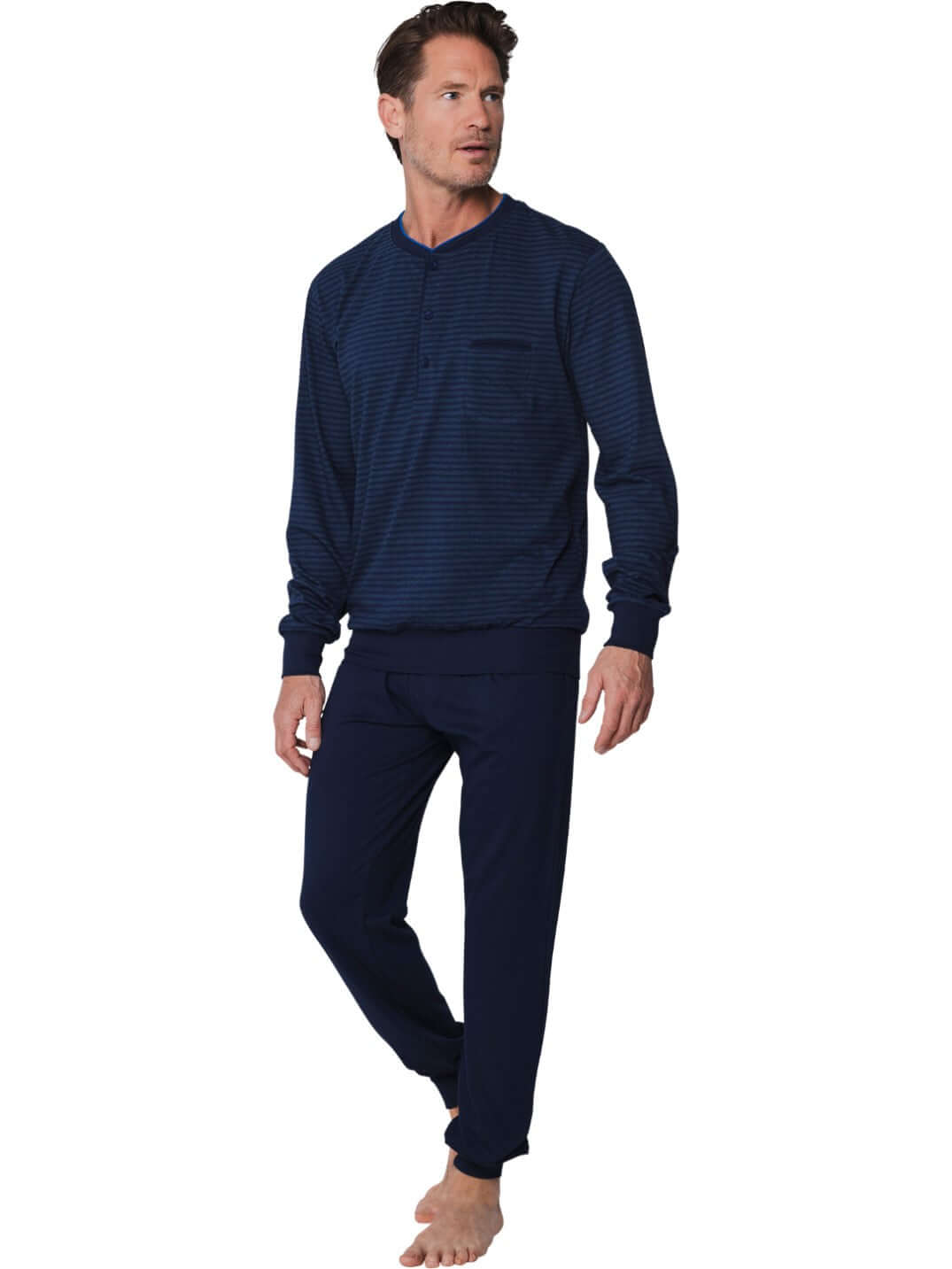 Pastunette Tweedelige Pyjama Heren 122199-508-1 520 Dark Blue, comfortabele pyjama met gestreept shirt en effen broek.