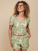SNURK Alpaca Meadow Short Dames in vrolijke alpaca print, perfect voor loungen en slapen.