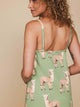 SNURK Alpaca Meadow Strap Dress Dames met alpacaprint, luchtig en perfect voor warme zomernachten.