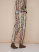 SNURK Bowie Broek Regular Unisex met kattenpatroon, unisex model in relaxte regular fit.