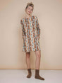 SNURK Bowie Long Sleeve Dress Dames met kattenprint, comfortabel T-shirt jurk met lange mouwen en praktische zakken.