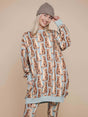 Model in SNURK Bowie Sweater Dress Dames met kattenprint, casual en comfortabel voor dagelijks gebruik.