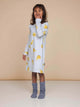 SNURK Chips Long Sleeve Dress Kids in lichtgrijs met chipsprint, ideaal voor kinderen.
