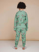 Kind in SNURK Donkeys Broek Kids, groene joggingset met schattige ezels, perfecte outfit voor spelen of slapen.