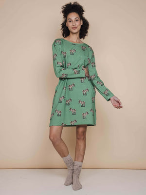 SNURK Donkeys Long Sleeve Dress Dames in zachtgroene stof met schattige ezelsprint.