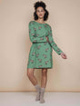 SNURK Donkeys Long Sleeve Dress Dames in zachtgroene stof met schattige ezelsprint.