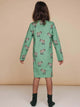 SNURK Donkeys Long Sleeve Dress Kids, schattige baby-ezels op een zachtgroene achtergrond.