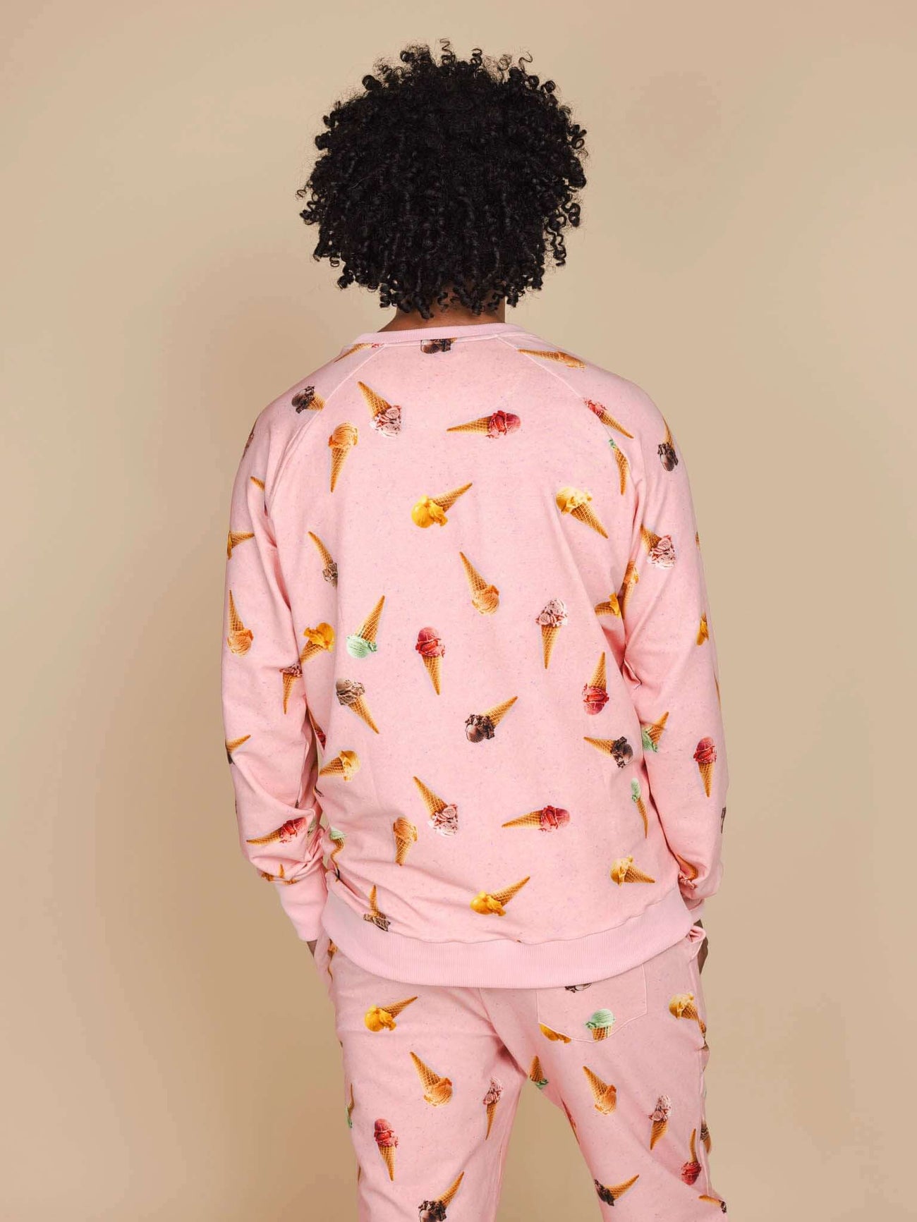 SNURK Ice Cream Cones Sweater Heren in roze met ijsjespatroon, comfortabel en stijlvol