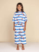 SNURK Lobsters Cropped T-Shirt Kids, kort pyjama shirtje voor kinderen met rode kreeftjes, blauw gestreept design.