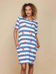 SNURK Lobsters T-shirt Dress Dames met blauwe strepen en kreeftjesprint, perfect voor een zomerse dag.