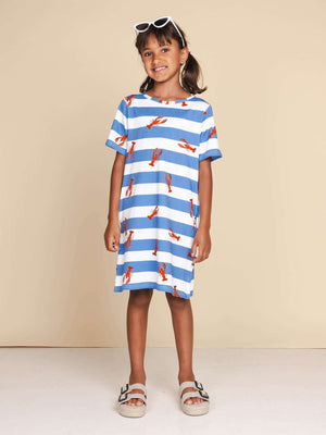 SnurK Lobsters T-shirt Dress Kids, blauw gestreept T-shirt jurkje met kreeftjes voor kinderen.