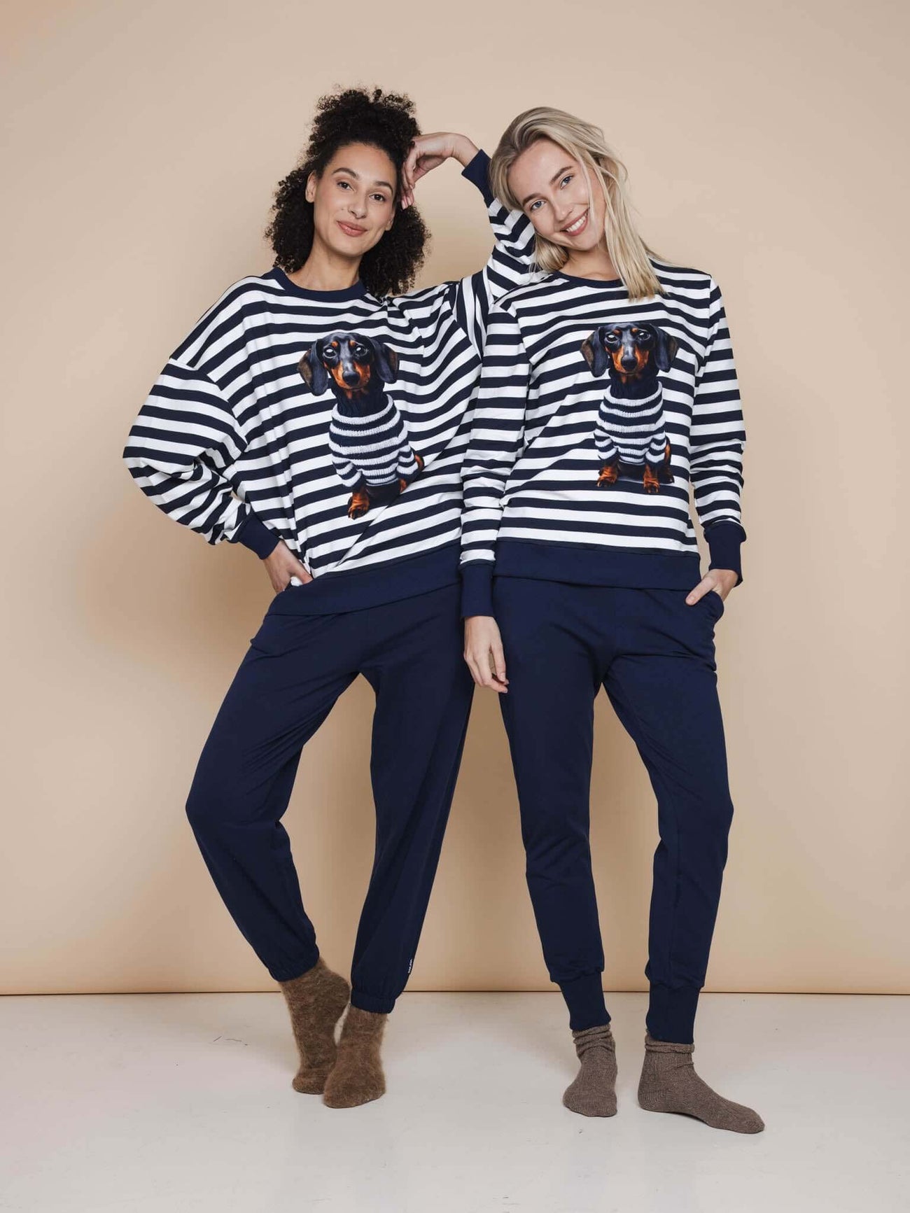 SNURK Navy Broek Regular, unisex joggingsbroek voor dames en heren, comfortabel en stijlvol in navy.
