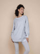 SNURK Slow Grey Sweater Dress Dames in grijs, ontspannen look met lange ballonmouwen en bijpassende legging.
