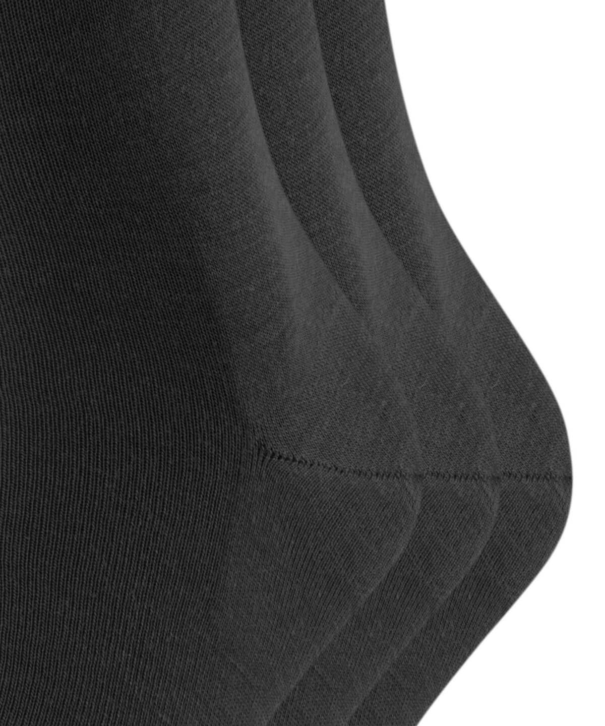 Bundel van 3 paar zwarte FALKE Airport sokken met comfortabele wol-katoenmix.