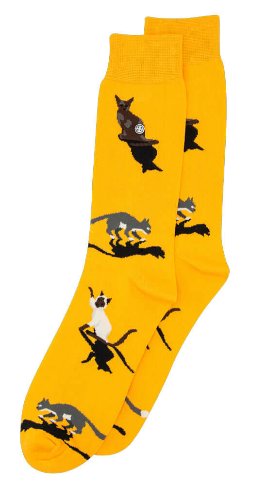 Alfredo Gonzales sokken met kattenprint in mosterd, grijs en wit. Comfortabele katoenmix voor kattenliefhebbers, verkrijgbaar in XS-L.