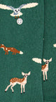 Groene sok met bosdierenprint, inclusief herten en uil, van Alfredo Gonzales. Gemaakt van hoogwaardige katoenmix voor comfort en duurzaamheid.
