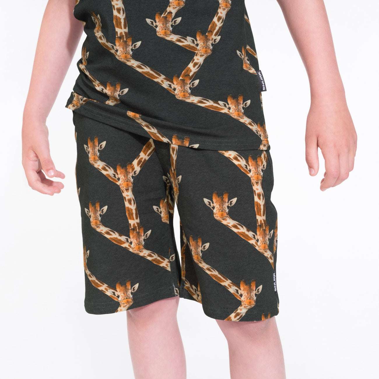 SNURK Giraffe Black Short Kids Foto 15049